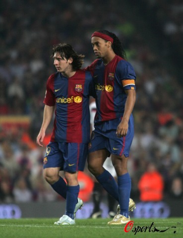 女流66获得新身份，游戏女神喜得千金，网友：文武全才诞生了！