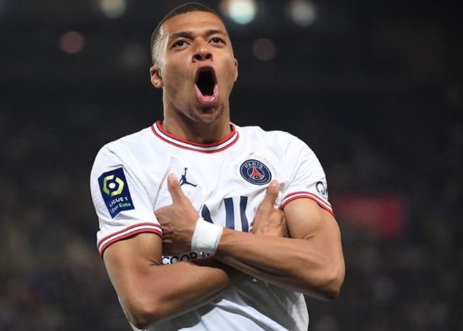 库里巴特勒合砍61分，但勇士惨败！一战出现四个问题，有些棘手