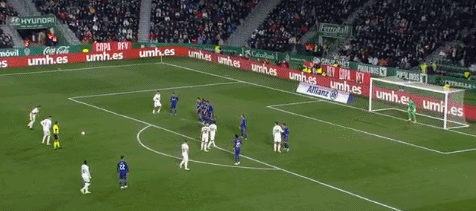 “湖人侠”再度发力！马刺一忍再忍苦吞逆转 文班30+5有力无处使