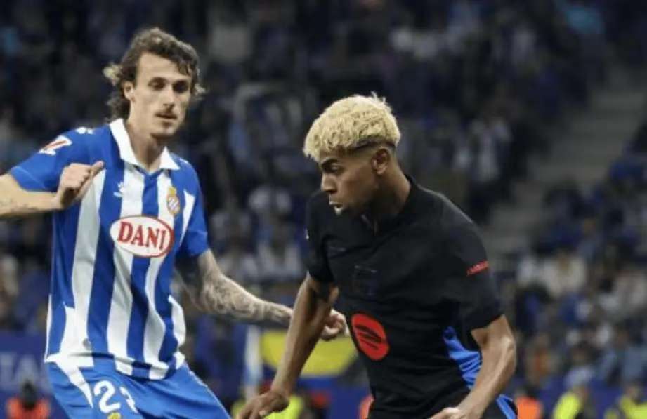 [中超]卡扎伊什维利兜射中柱 刘彬彬补射破门