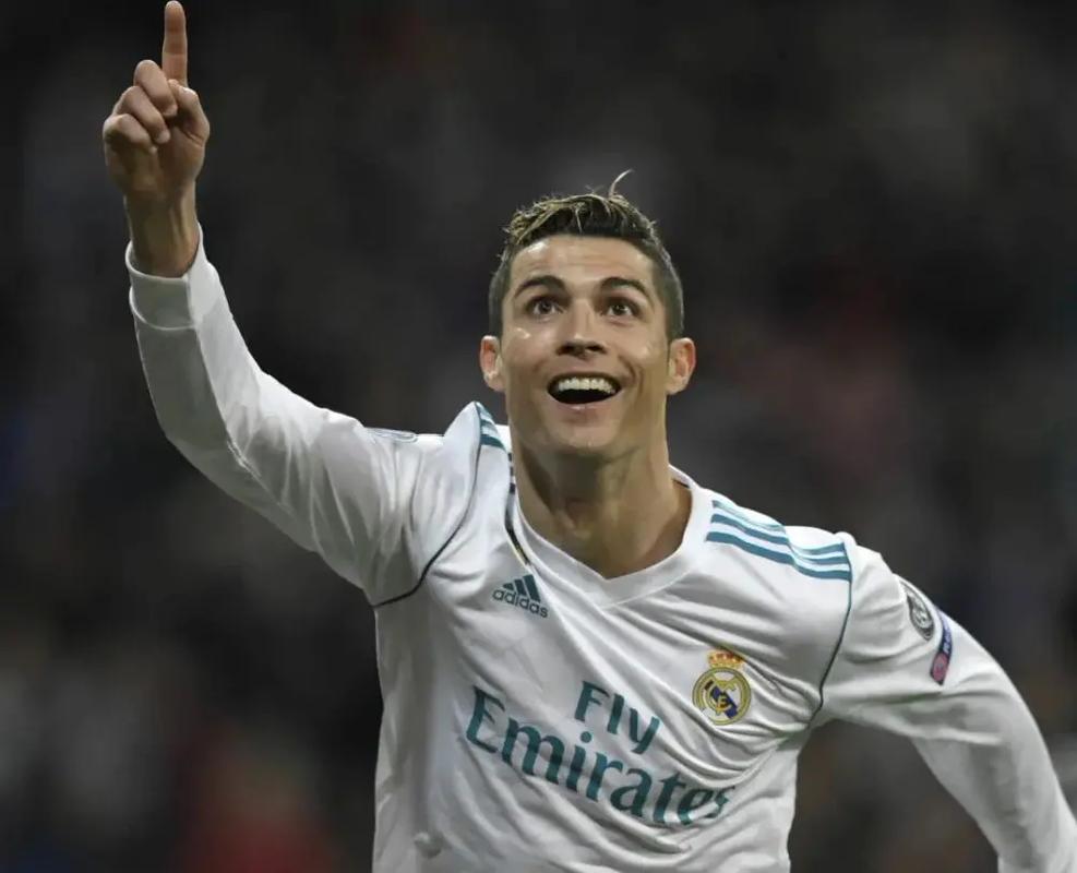 西甲2025年积分榜：巴萨96分第1，皇马86分第2，马竞72分第4