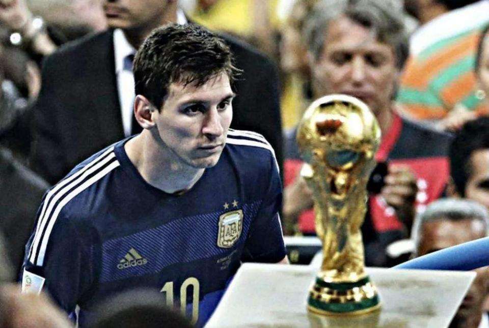 《最终幻想7》重制三部曲将带来感人结局 解答所有谜团