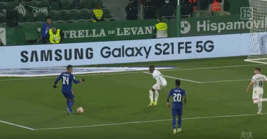 [亚冠]林加德两射一传 上海海港不敌首尔