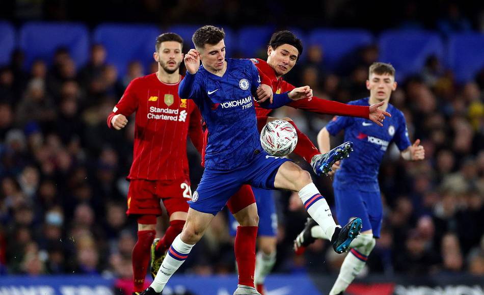 勇士主场惊险取胜！120-113力克雄鹿，谁才是这场胜利的关键？