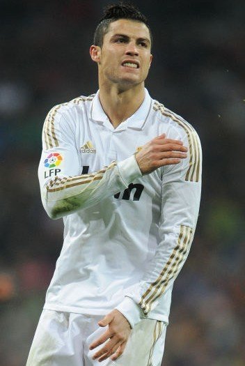 布克21+11詹姆斯23+6 太阳主场大胜湖人